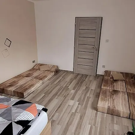 Moderni Klidny Apartman V Prirode, S Parkovanim. Nové Město nad Metují Exterior foto