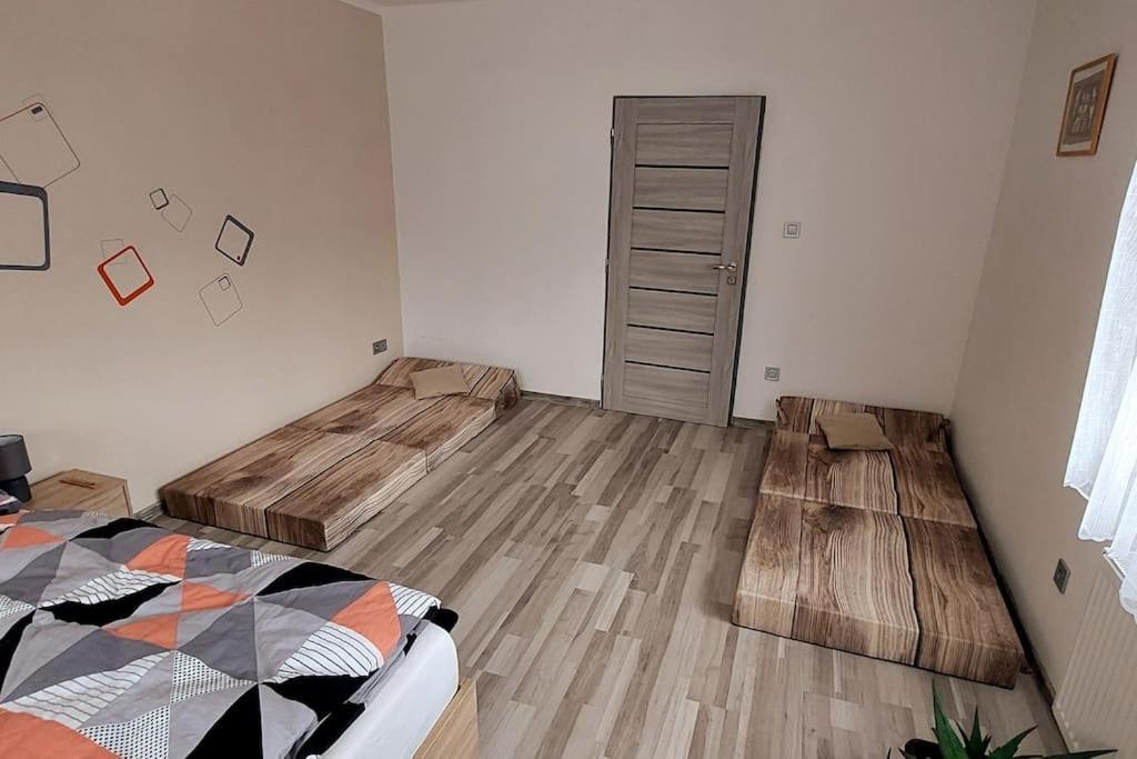 Apartment Moderni Klidny V Prirode, S Parkovanim. *