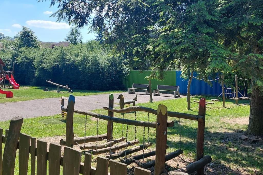 Apartment Moderni Klidny V Prirode, S Parkovanim. Nove Mesto nad Metuji