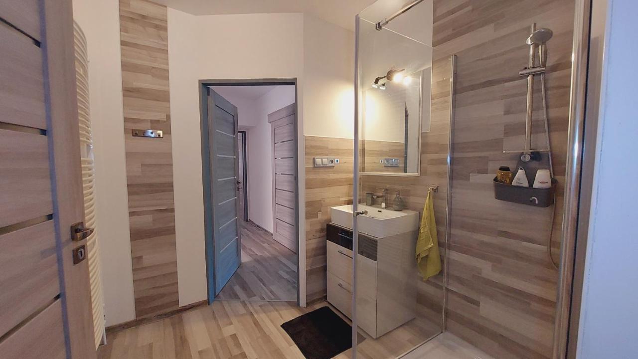Apartment Moderni Klidny V Prirode, S Parkovanim. Nove Mesto nad Metuji